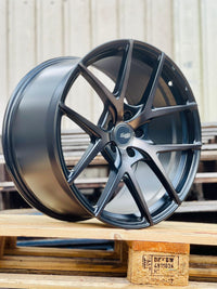 ADVANTI Vigoroso Black Tint