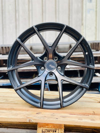 ADVANTI Vigoroso Black Tint