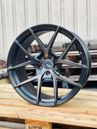 ADVANTI Vigoroso Black Tint